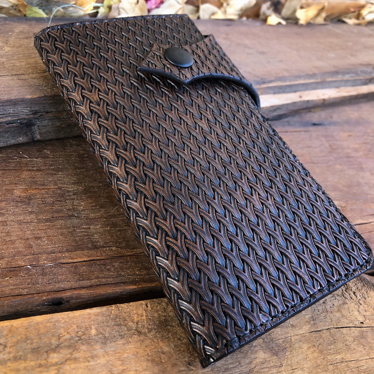 Why Handmade Leather Wallets and Accessories Are Worth it – Hotchkiss  Leather